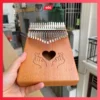 Đàn Kalimba Gỗ Mahogany Hình Trái Tim 17 Phím